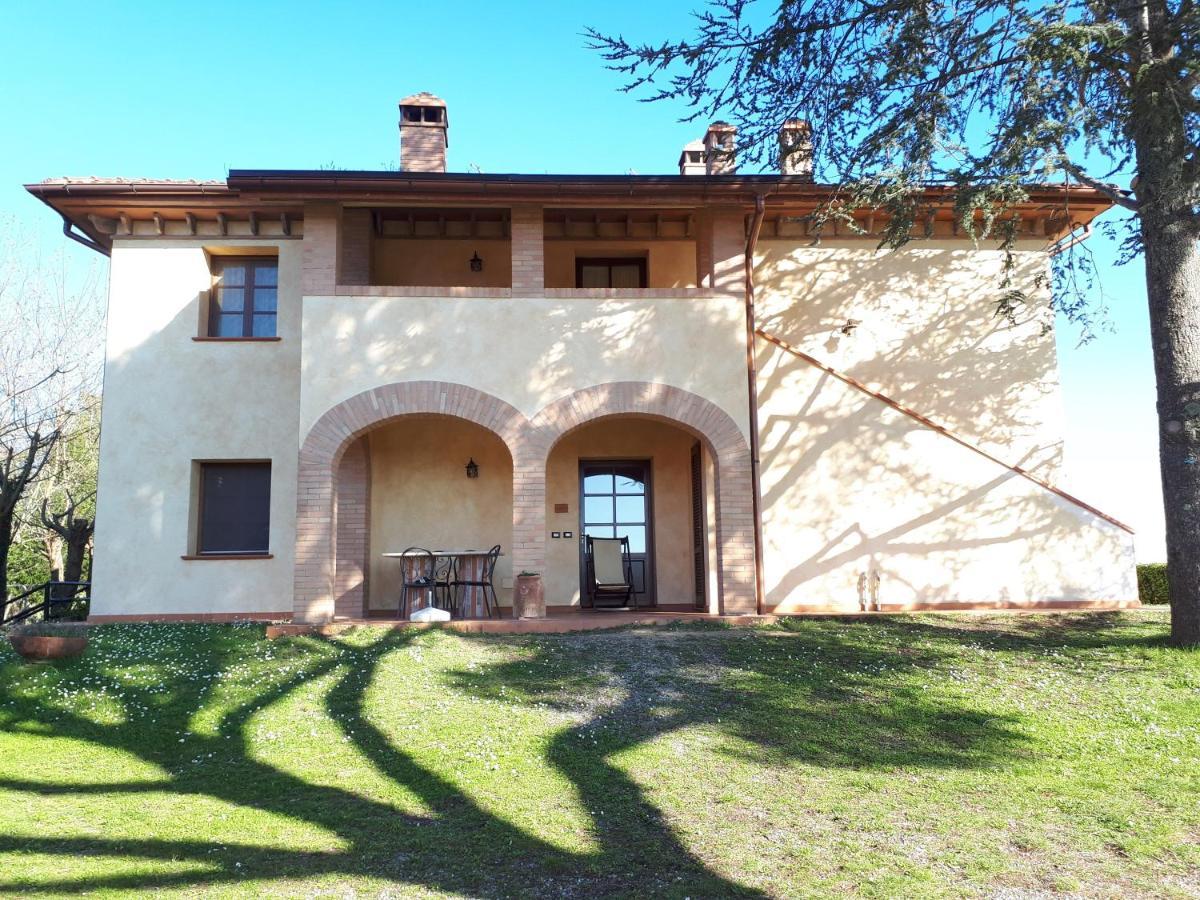Agriturismo Montemari Villa Palaia Bagian luar foto