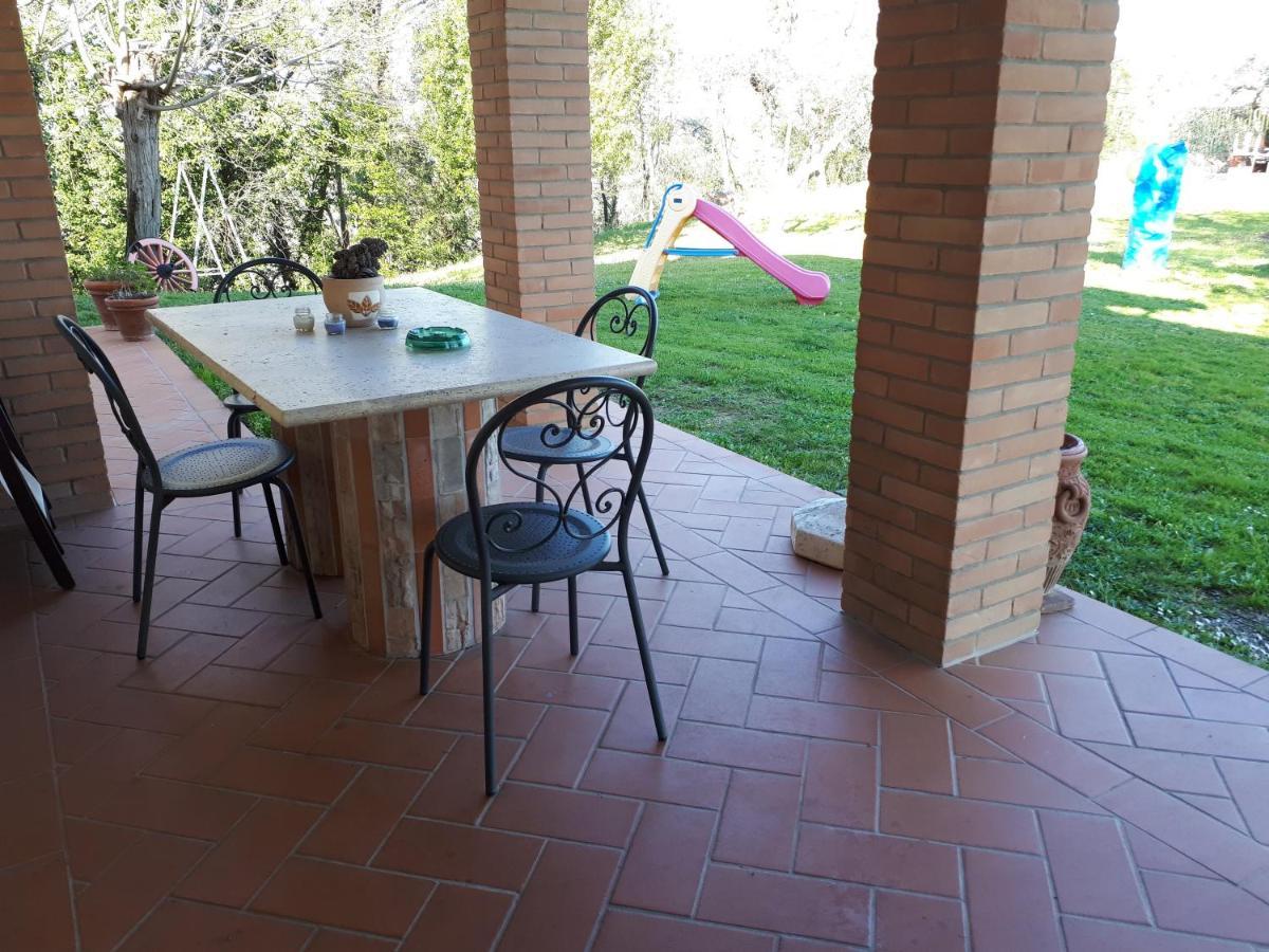 Agriturismo Montemari Villa Palaia Bagian luar foto