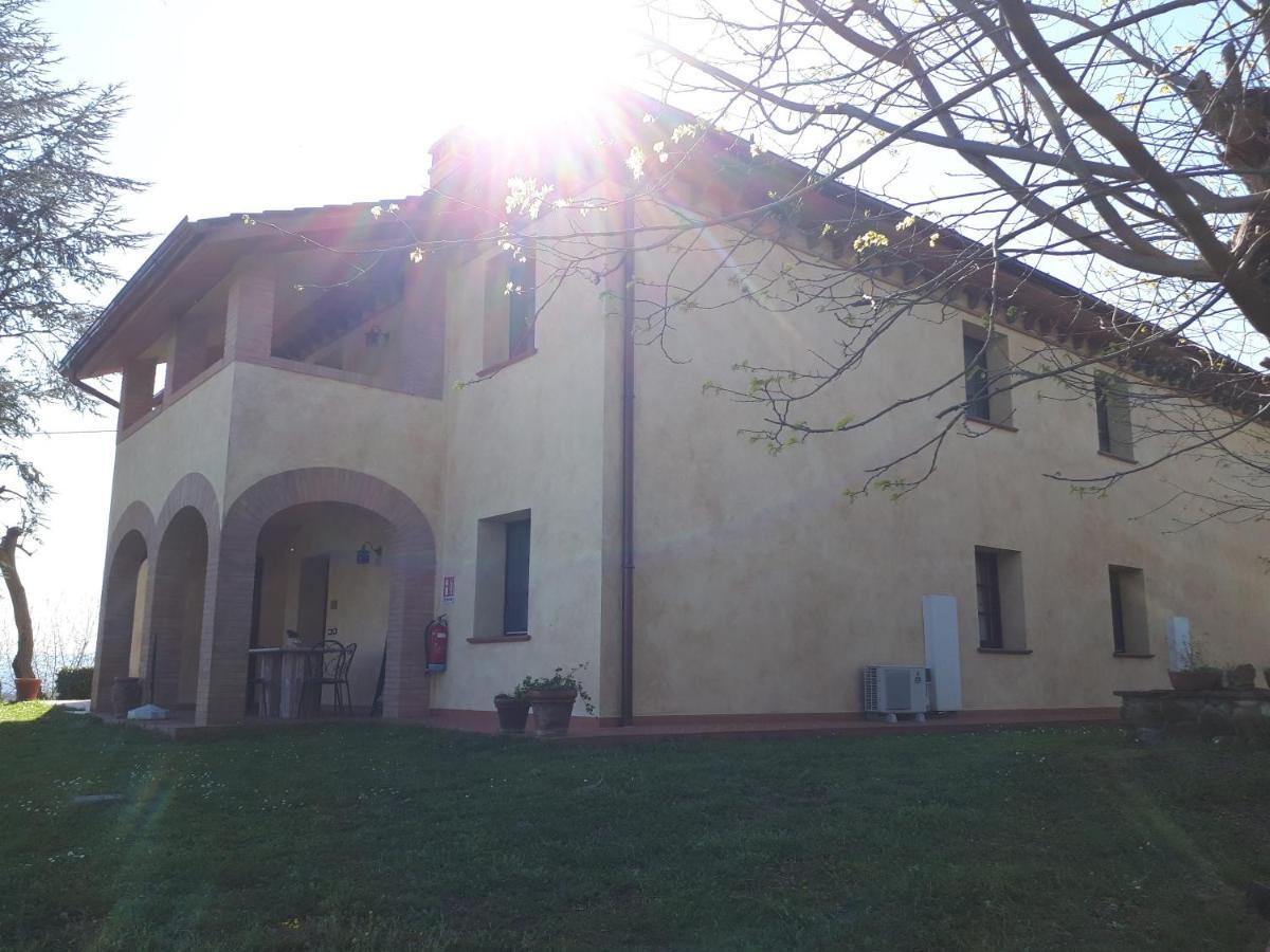 Agriturismo Montemari Villa Palaia Bagian luar foto