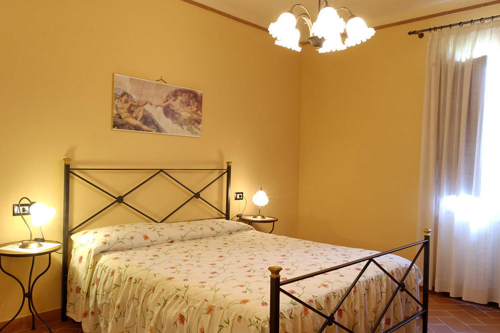 Agriturismo Montemari Villa Palaia Ruang foto